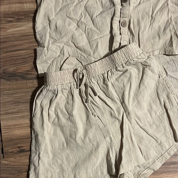 Beige Button-Up Shirt and Shorts Set - Picture 2 of 5